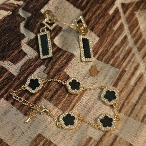 Elegant Black and Gold Jewelry Set